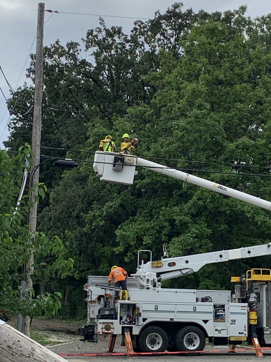 bucket truck